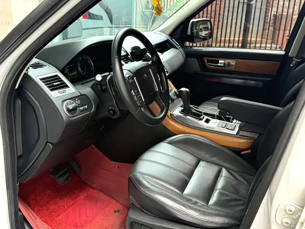 Land Rover Range Rover Sport 2012