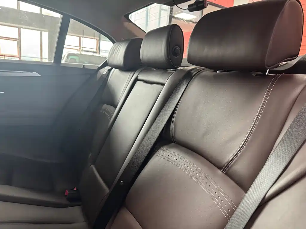 BMW 5 Series 2014 — фото 13