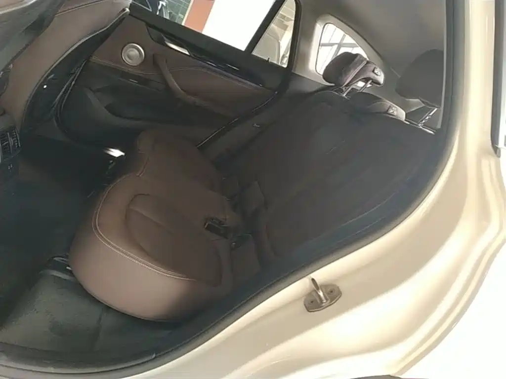 BMW X1 2021 — фото 17