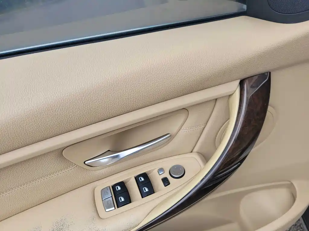BMW 3 Series 2013 — фото 22