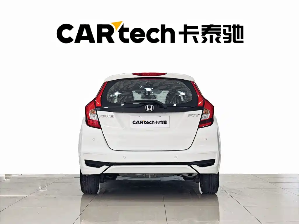 Honda Fit 2018 — фото 5