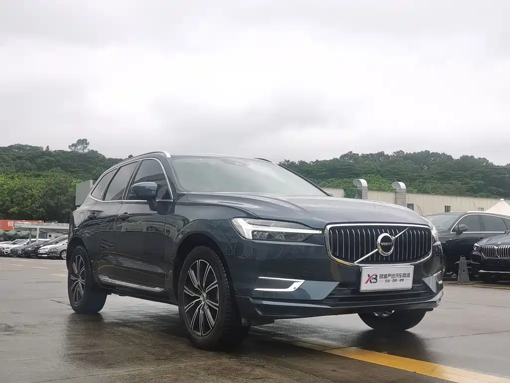 Volvo XC60 2021 — фото 3