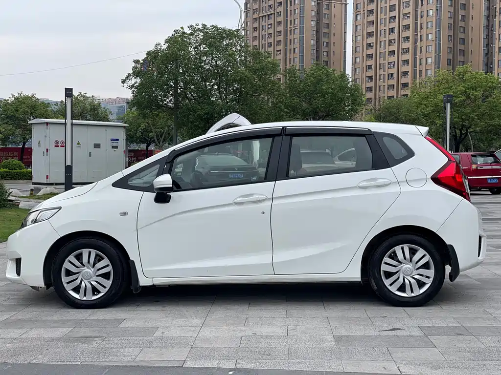 Honda Fit 2016 — фото 7