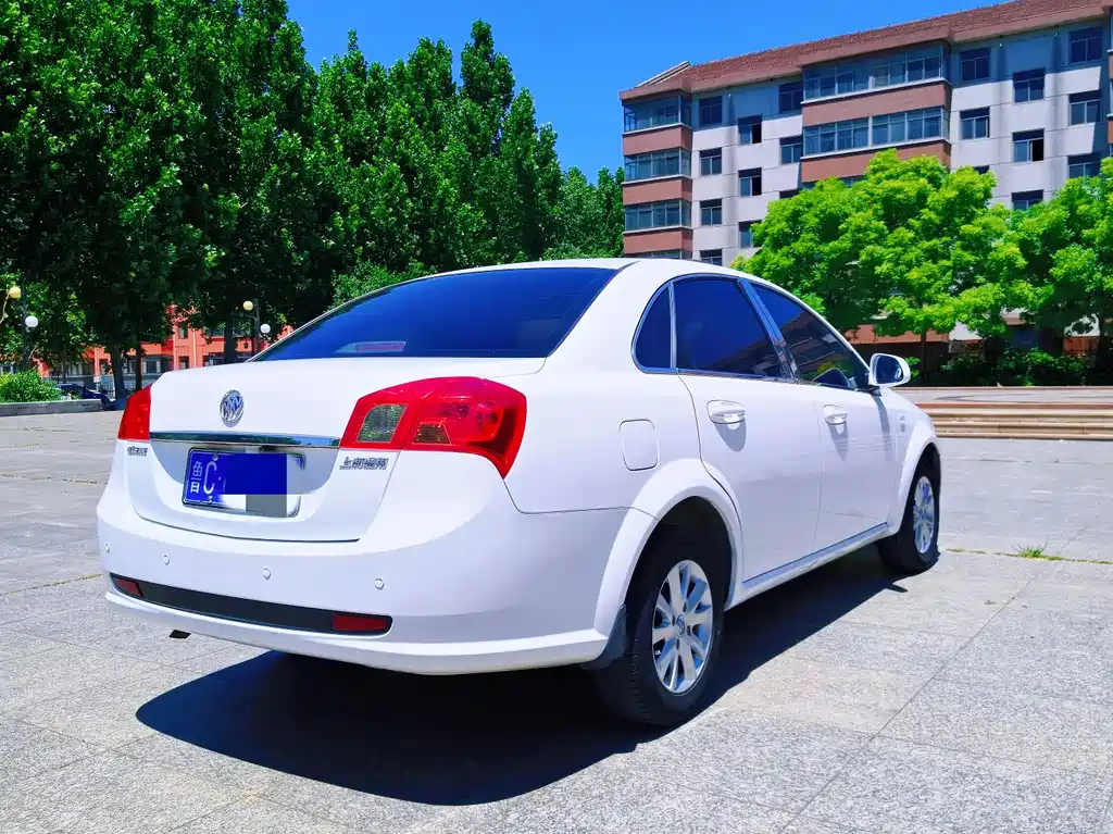 Buick Excelle 2014 — фото 15
