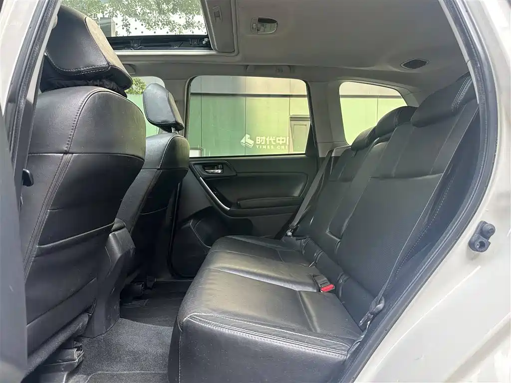 Subaru Forester 2017 — фото 19