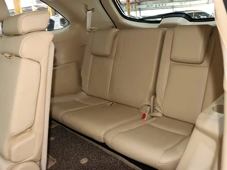 Toyota Highlander 2018 — фото 11