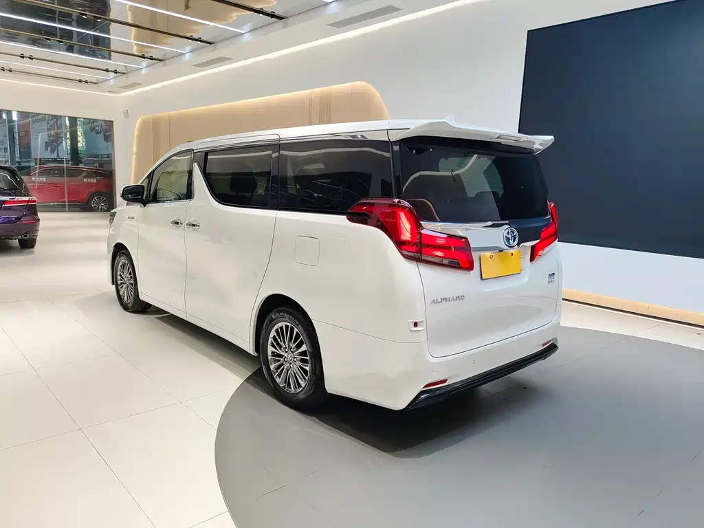 Toyota Alphard 2021 — фото 5