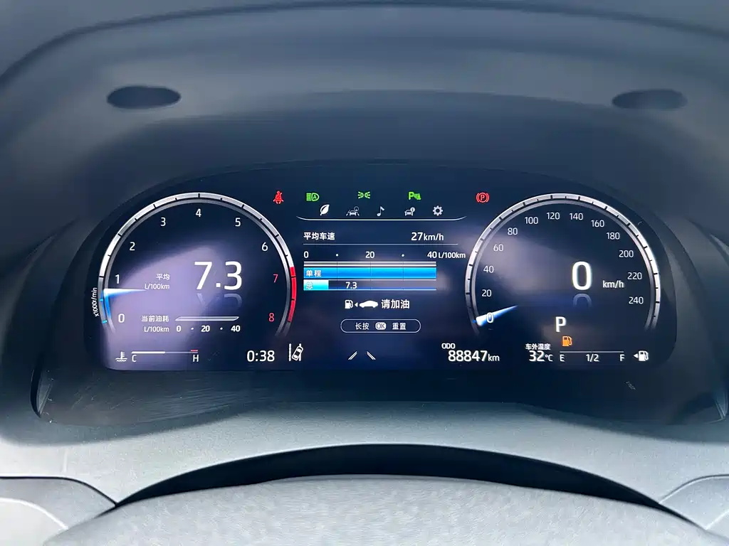 Toyota Camry 2022 — фото 18