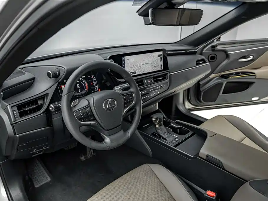 Lexus ES 2023 — фото 19