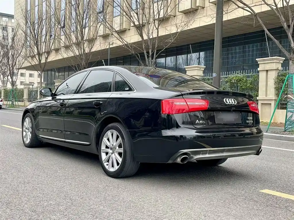 Audi A6L 2015 — фото 22