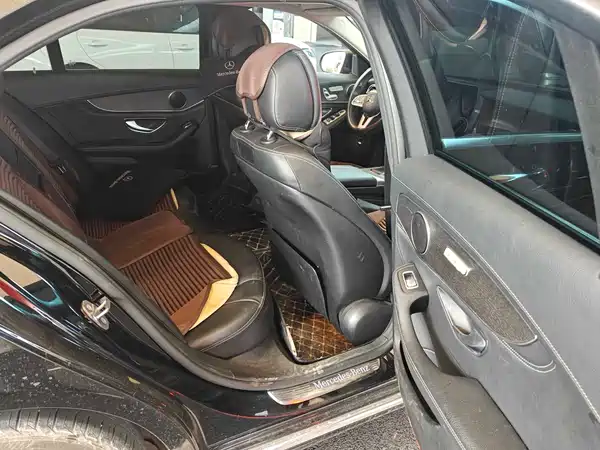 Mercedes-Benz C-Class 2019
