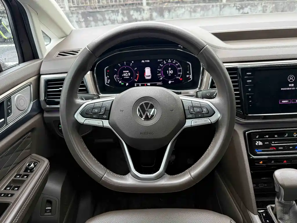 Volkswagen Viloran 2021 — фото 11
