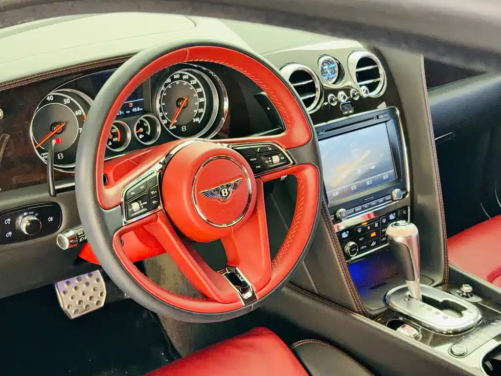 Bentley Continental 2014 — фото 9