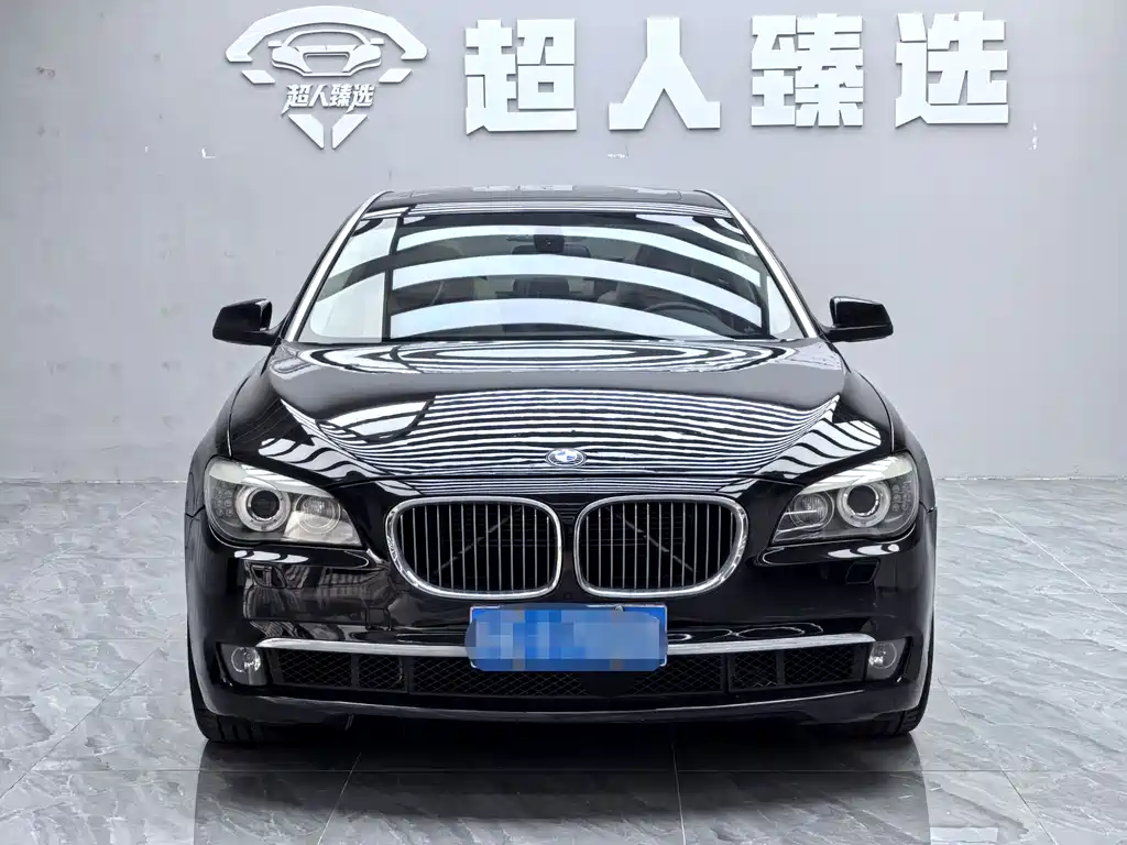 BMW 7 Series 2011 — фото 3