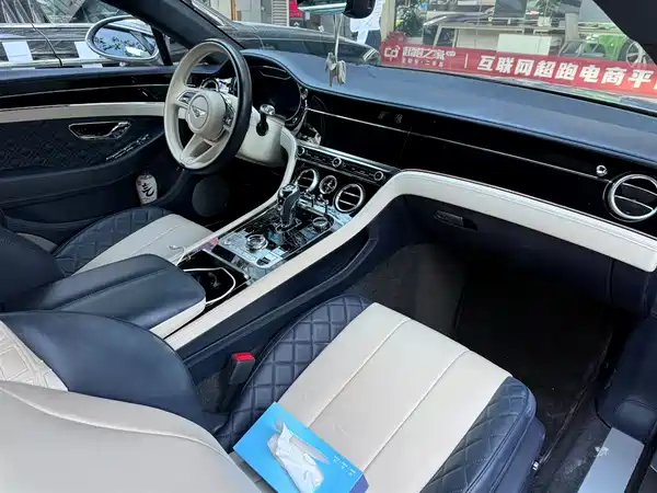 Bentley Continental 2020