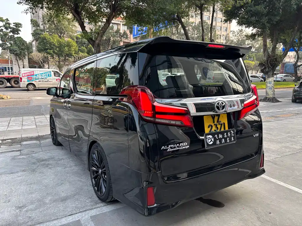 Toyota Alphard 2019 — фото 4