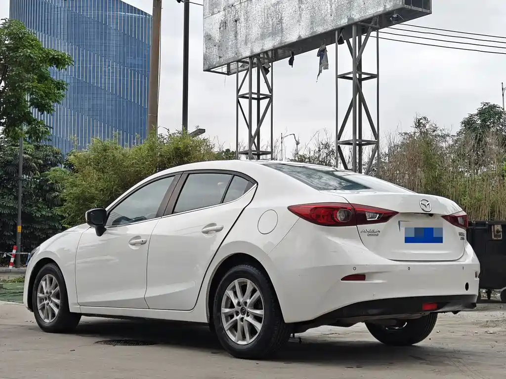 Mazda 3 Axela 2019 — фото 7