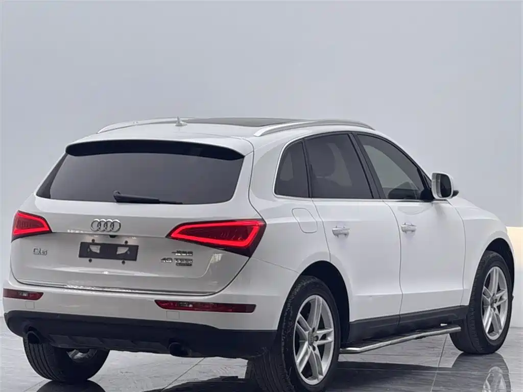 Audi Q5 2017 — фото 11