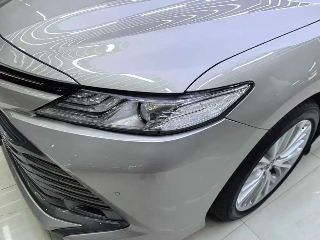 Toyota Camry 2020 — фото 19