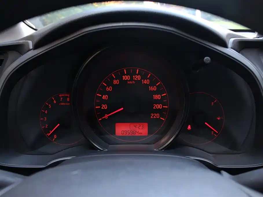 Honda Fit 2016 — фото 16
