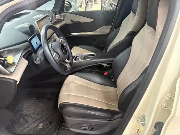 BYD Dolphin 2024