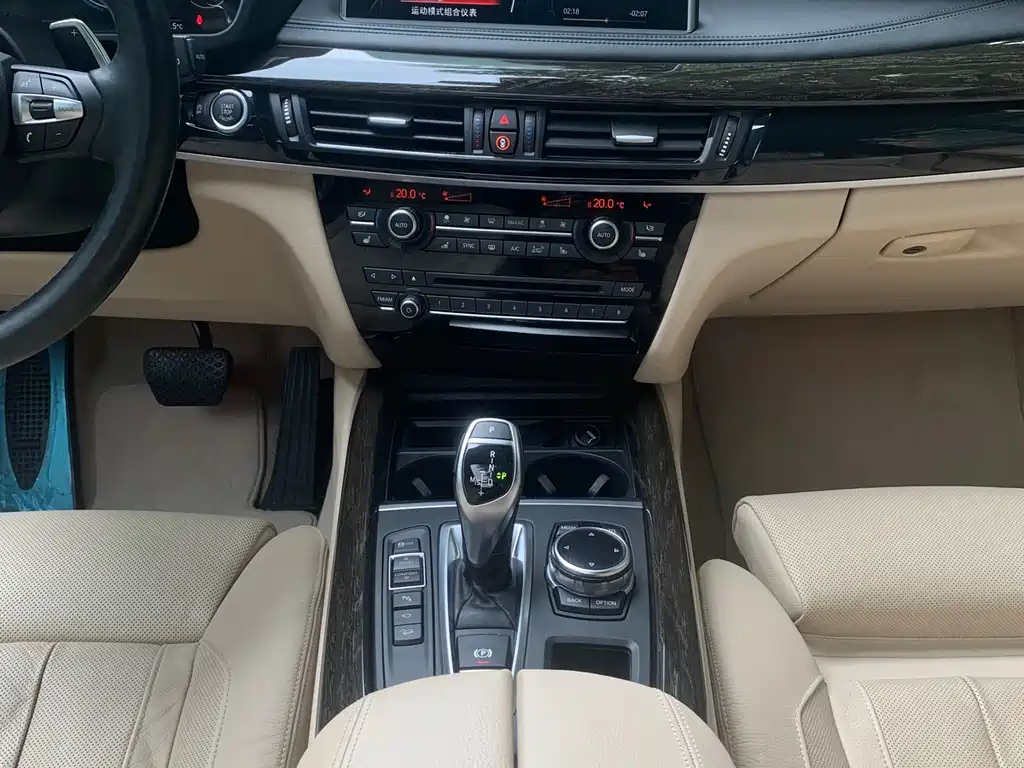 BMW X5 2016 — фото 10