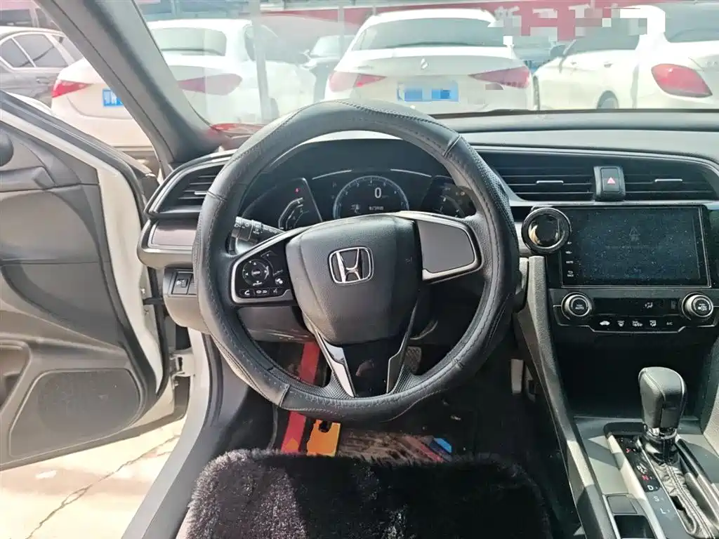 Honda Civic 2022 — фото 11