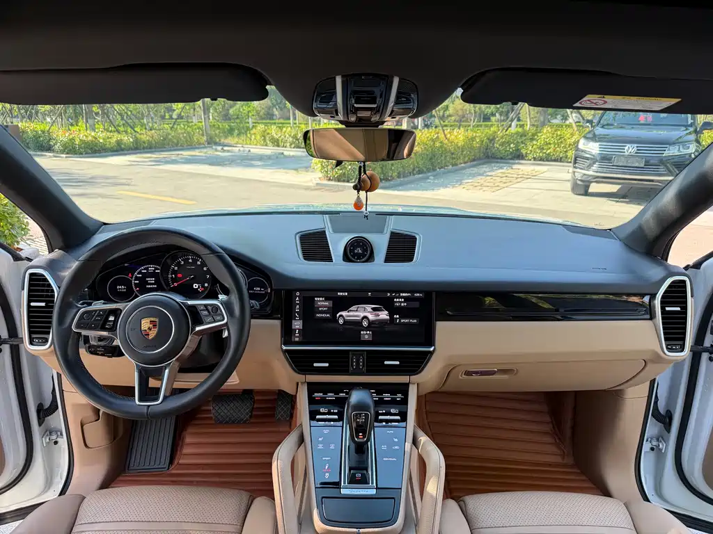 Porsche Cayenne 2018 — фото 12