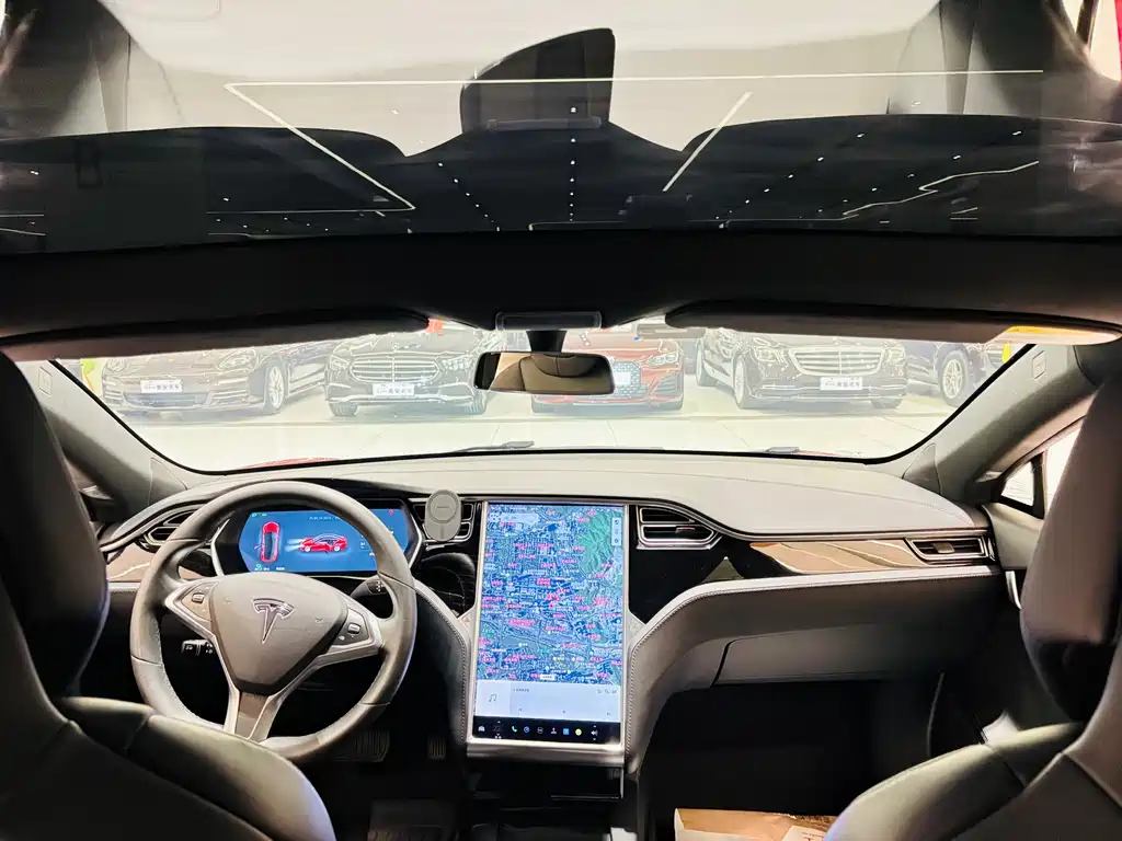 Tesla Model S 2017 — фото 11