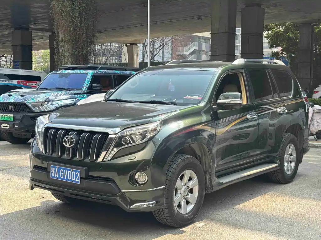 Toyota Prado 2016 — фото 1
