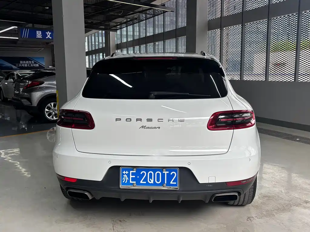 Porsche Macan 2015 — фото 11