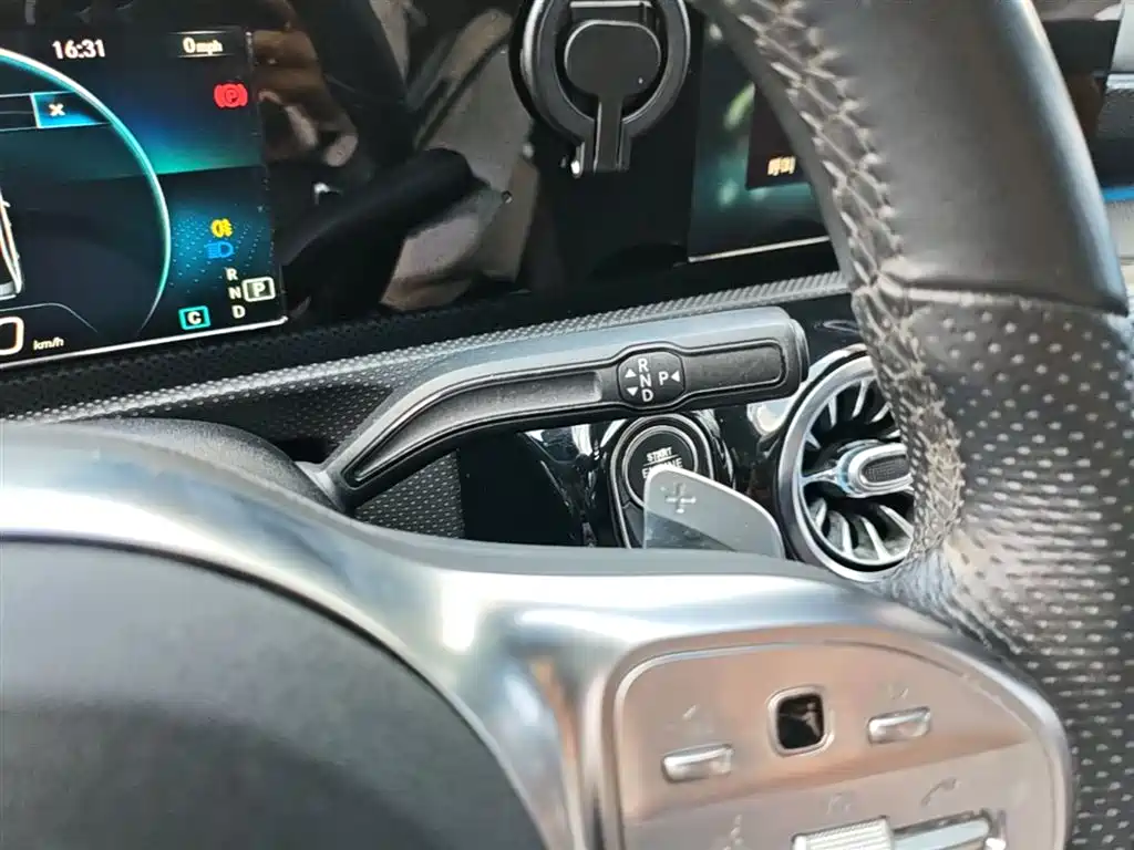 Mercedes-Benz A-Class 2019 — фото 14