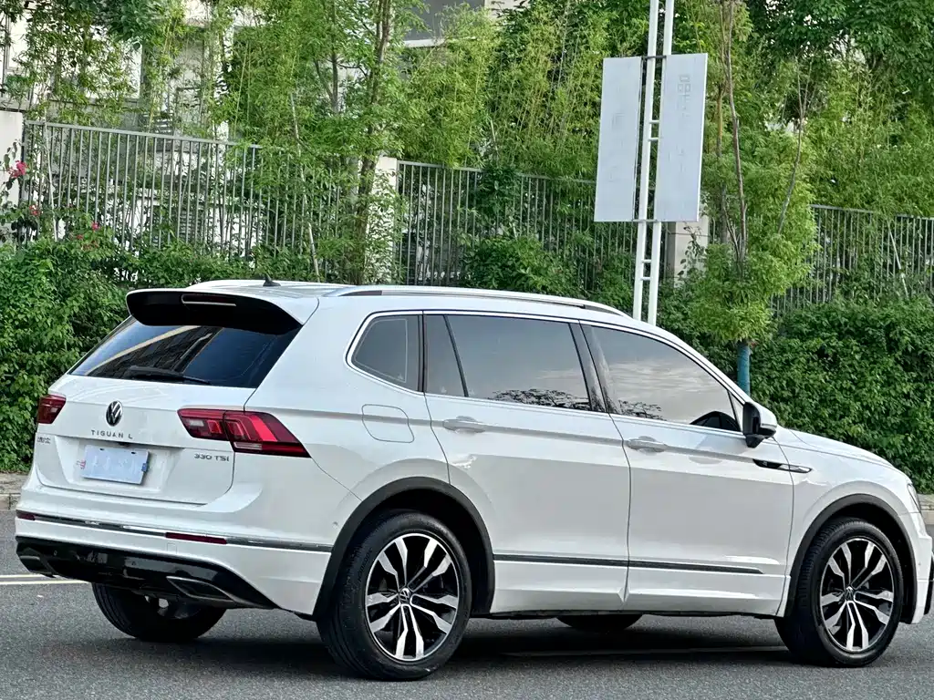 Volkswagen Tiguan L 2021 — фото 6