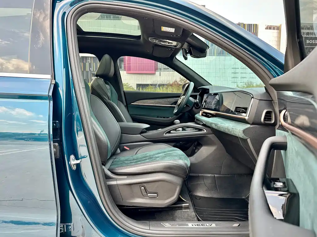 Geely Xingyue L 2022 — фото 17