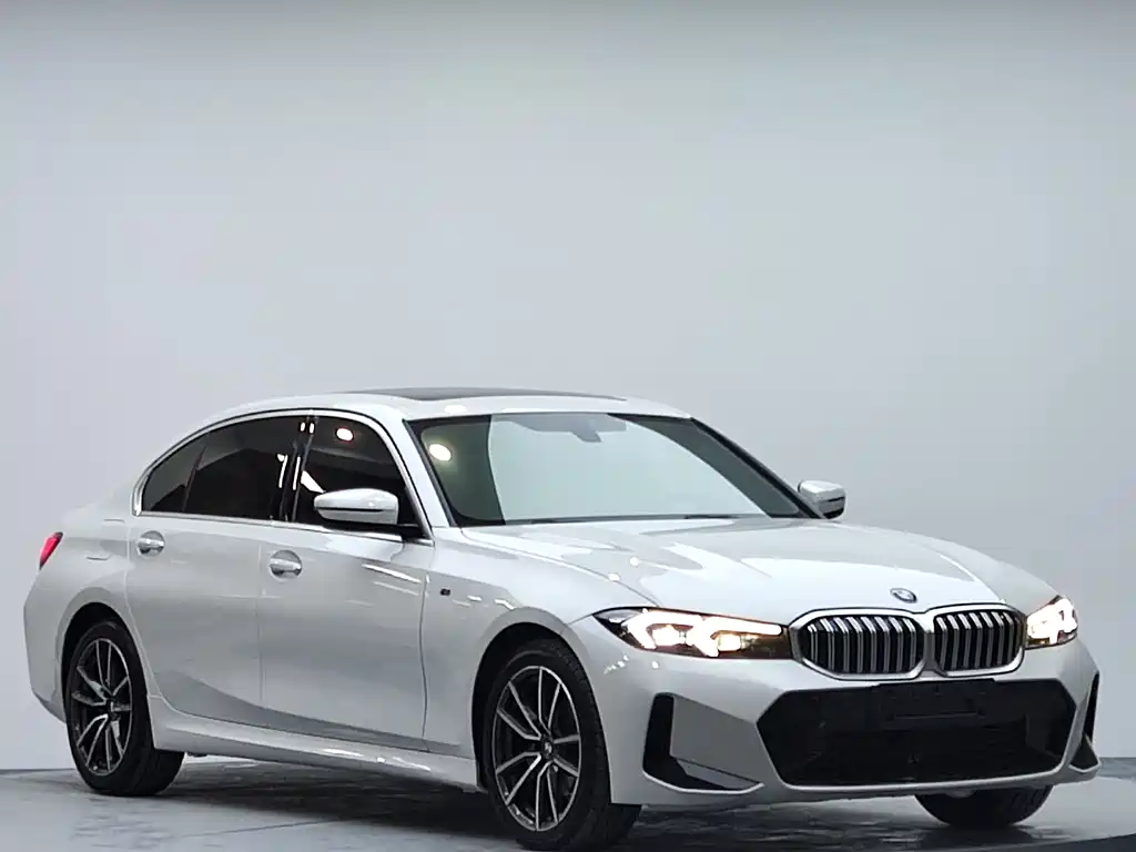 BMW 3 Series 2023