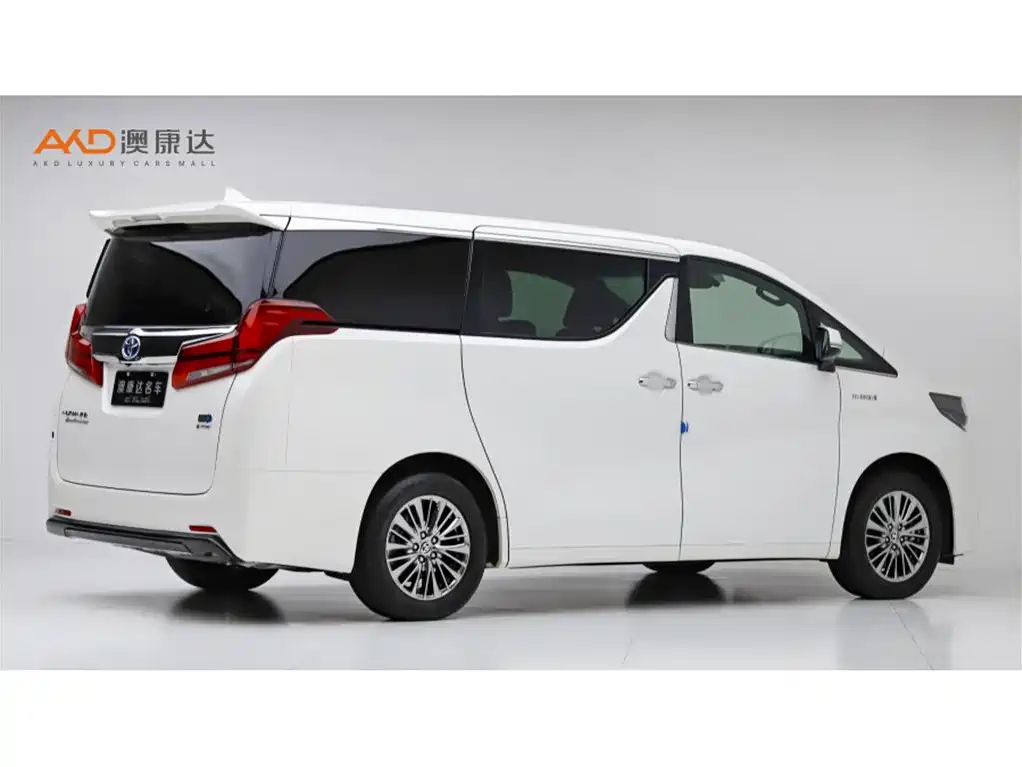 Toyota Alphard 2023 — фото 3