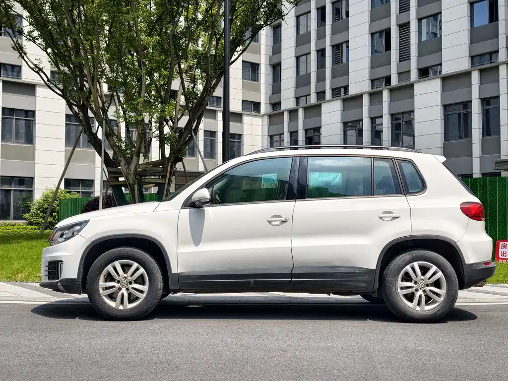 Volkswagen Tiguan 2016 — фото 2