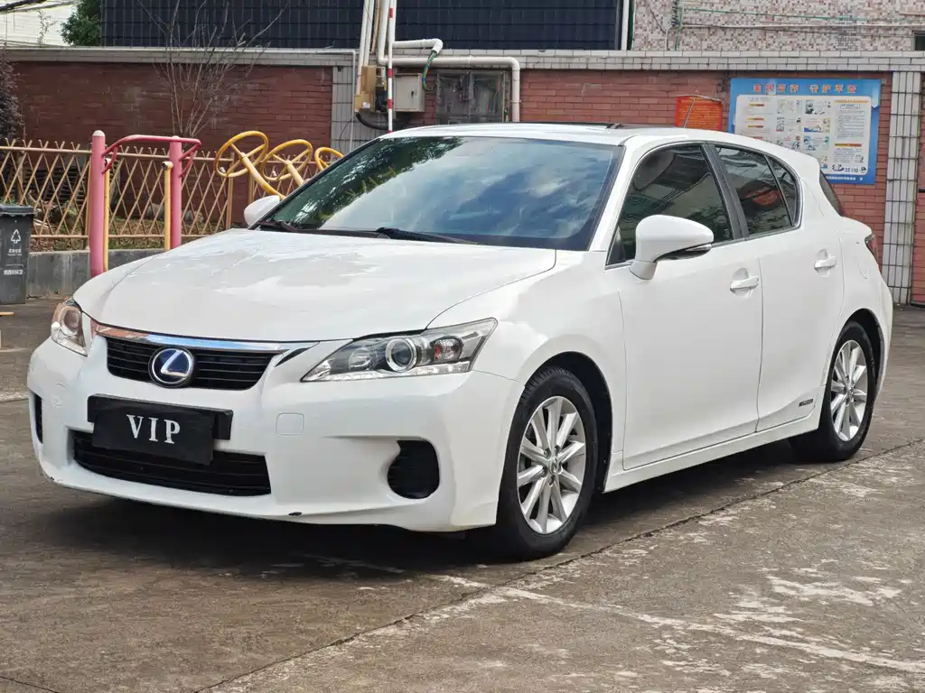 Lexus CT 2013