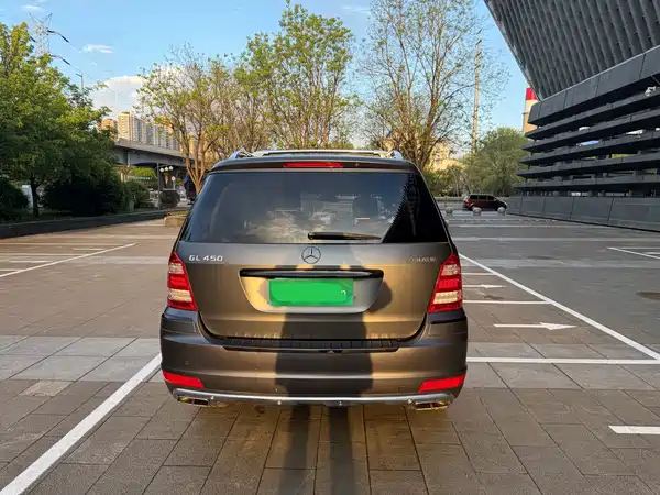 Mercedes-Benz GL-Class 2011