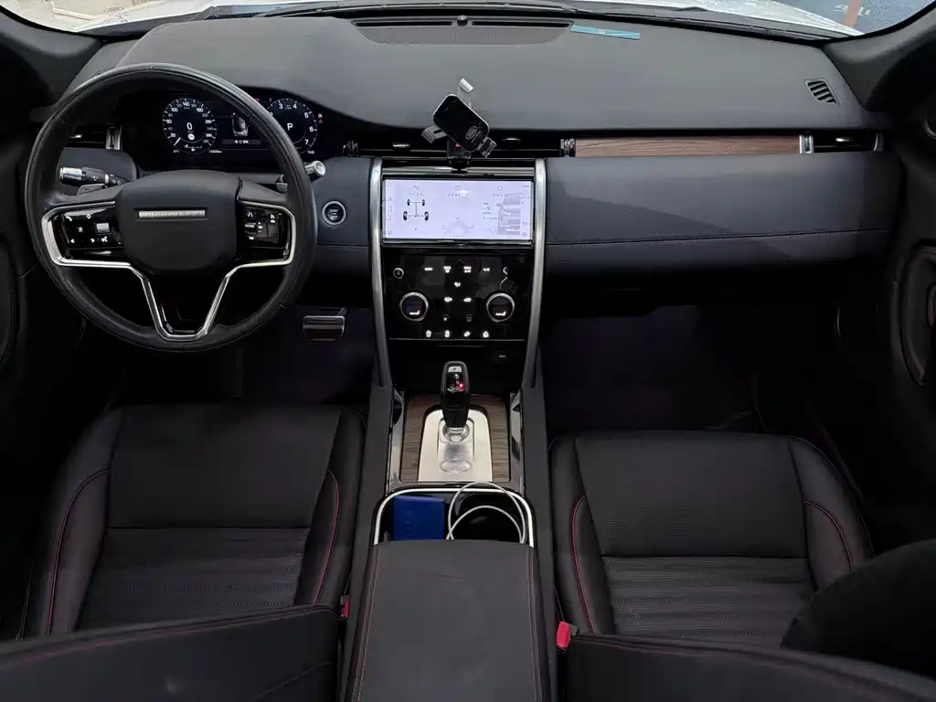 Land Rover Discovery Sport 2023 — фото 12