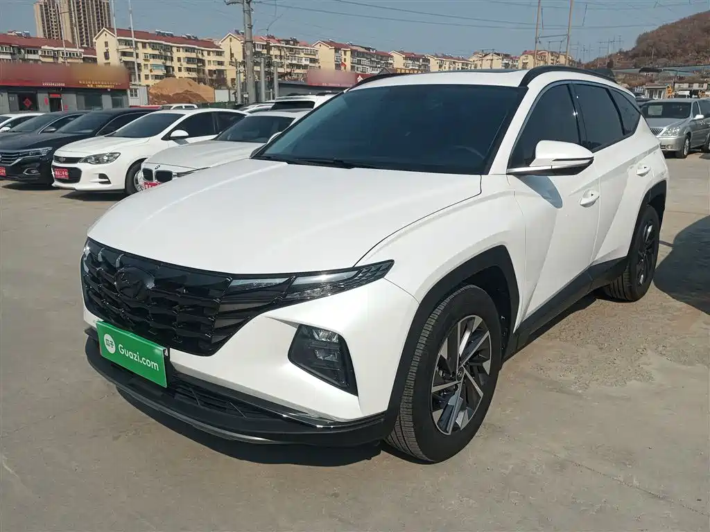 Hyundai Tucson 2023 — фото 2