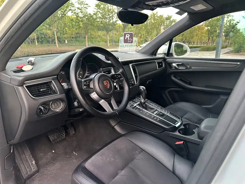 Porsche Macan 2017 — фото 4