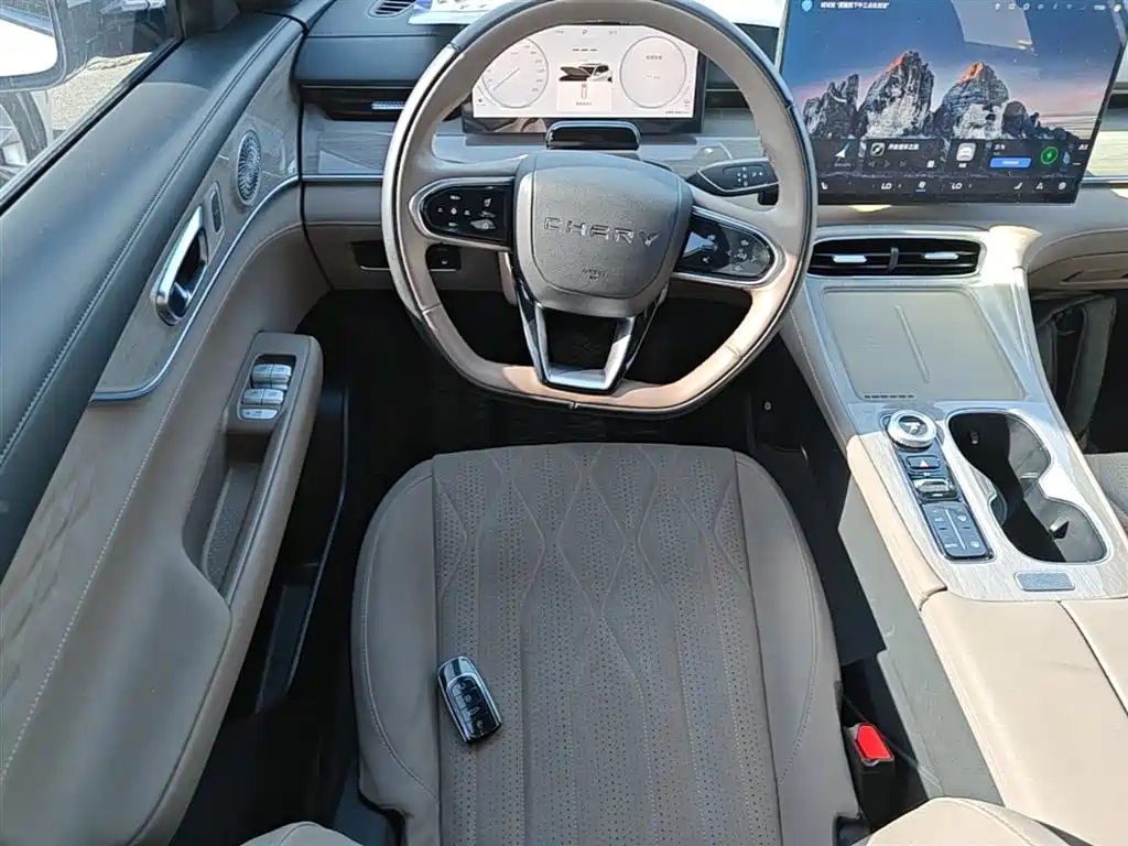 Chery Tiggo 8 PLUS C-DM 2025 — фото 11