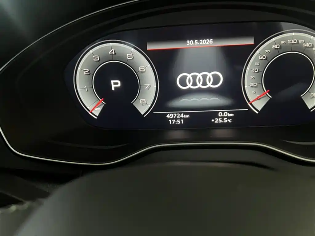 Audi Q5L 2022 — фото 13