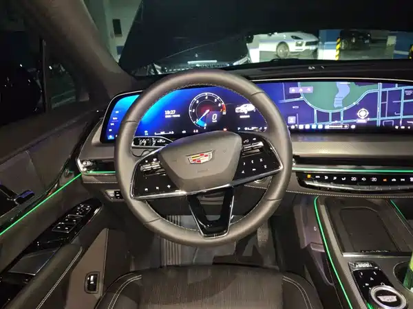 Cadillac XT5 2025