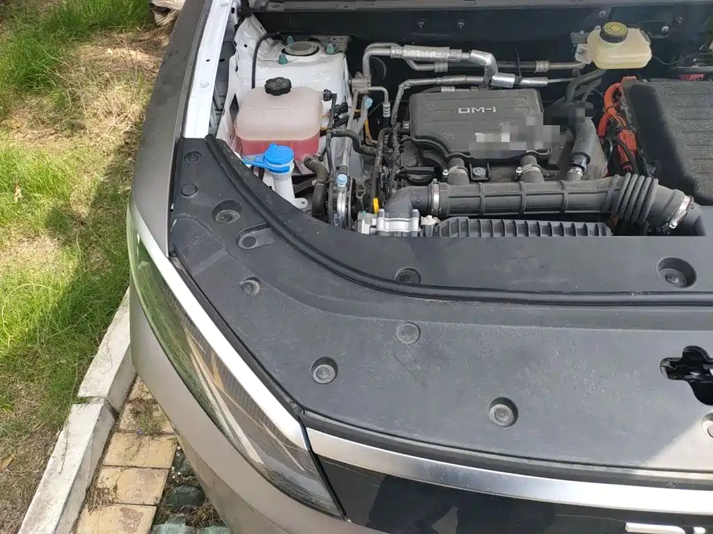 BYD Seal 05 DM-i 2025 — фото 21