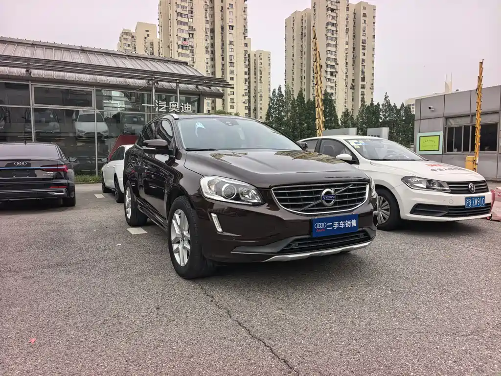Volvo XC60 2017 — фото 3