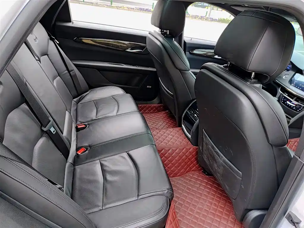 Cadillac CT6 2022 — фото 10