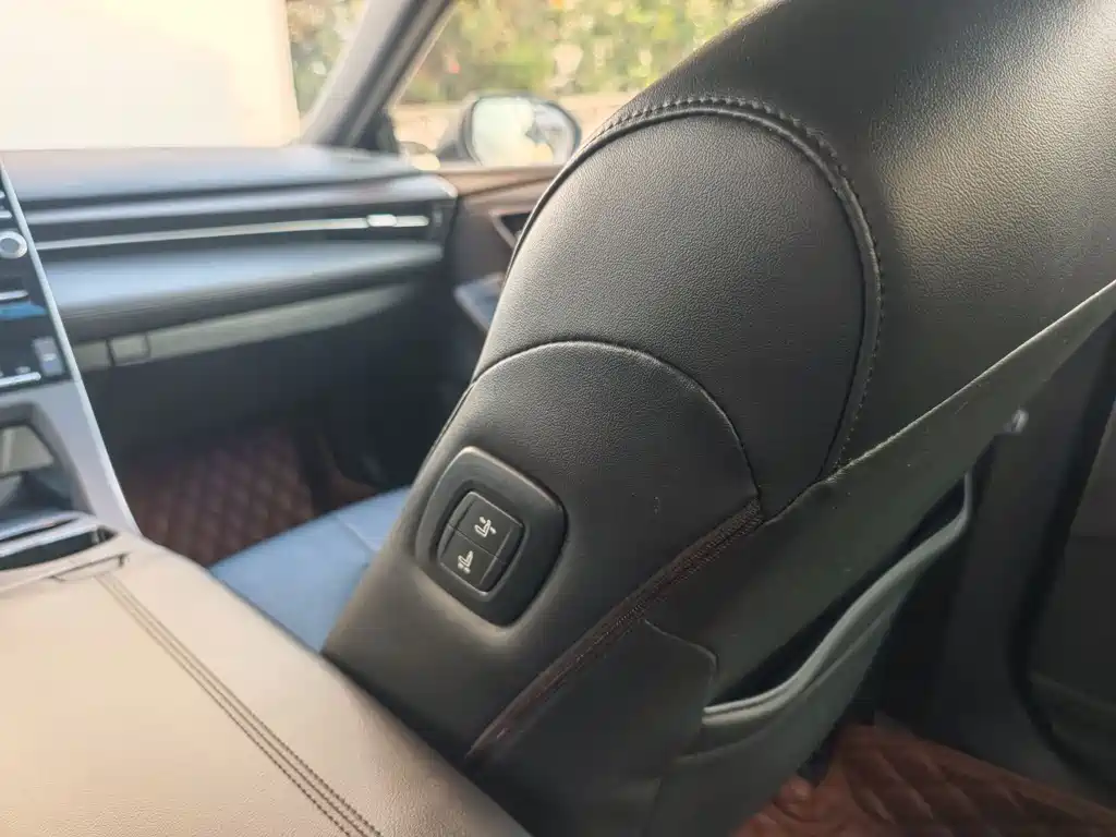 Toyota Avalon 2020 — фото 18