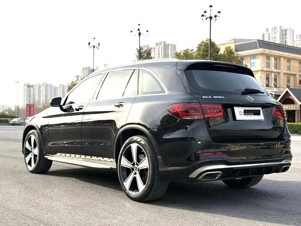 Mercedes-Benz GLC 2022 — фото 6